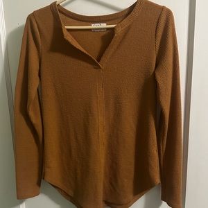 Maurice’s 24/7 long sleeve